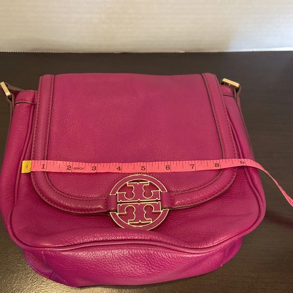 Tory Burch reposhing this